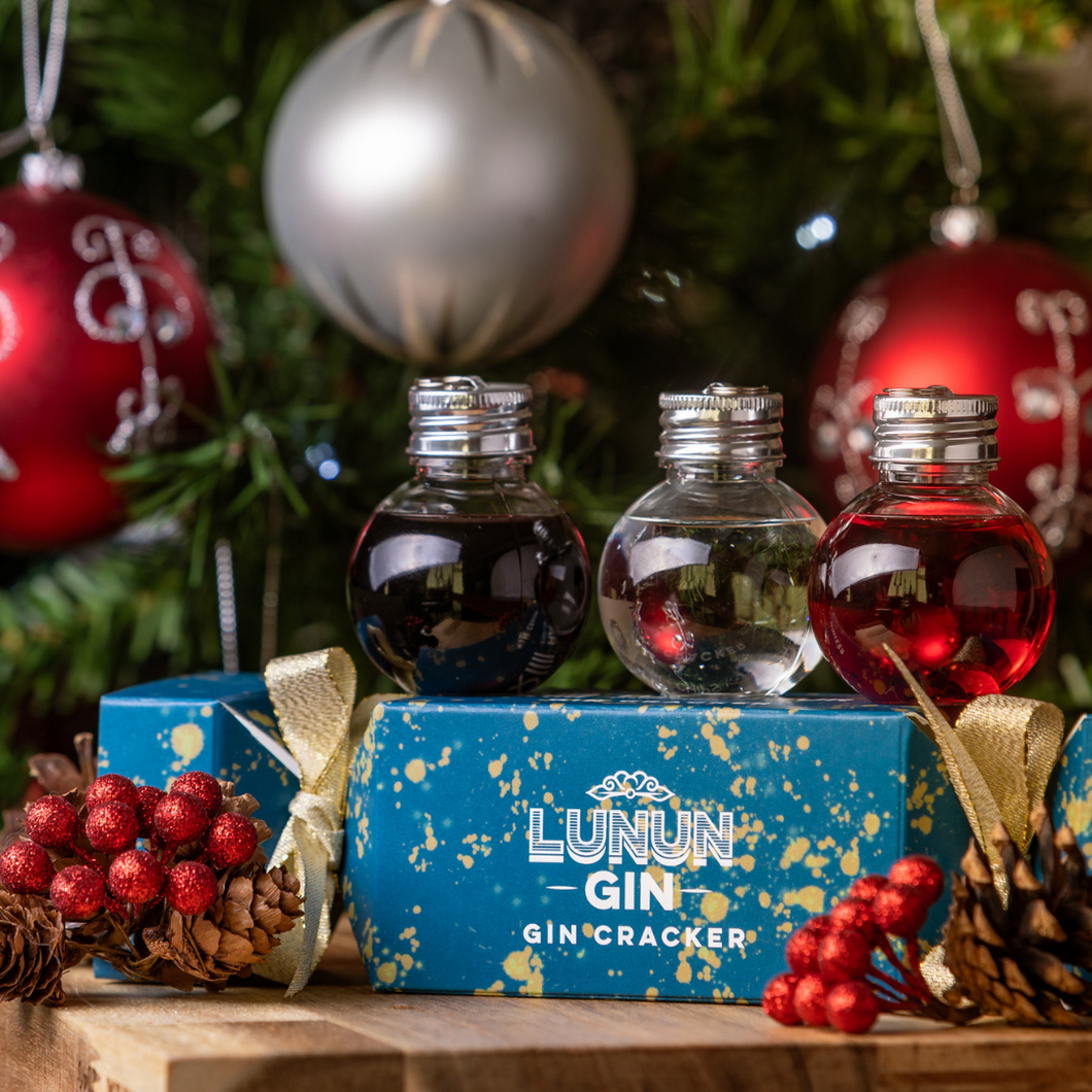 Lunun Gin Christmas Crackers